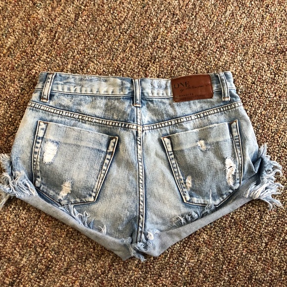 One Teaspoon Bandit shorts - Picture 2 of 2